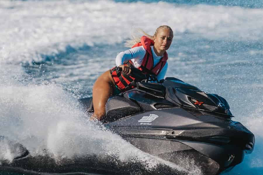 Jetski-Tour in der Bucht von Puerto Pollensa. Foto: GetYourGuide Jetski-Tour in der Bucht von Puerto Pollensa. Foto: GetYourGuide