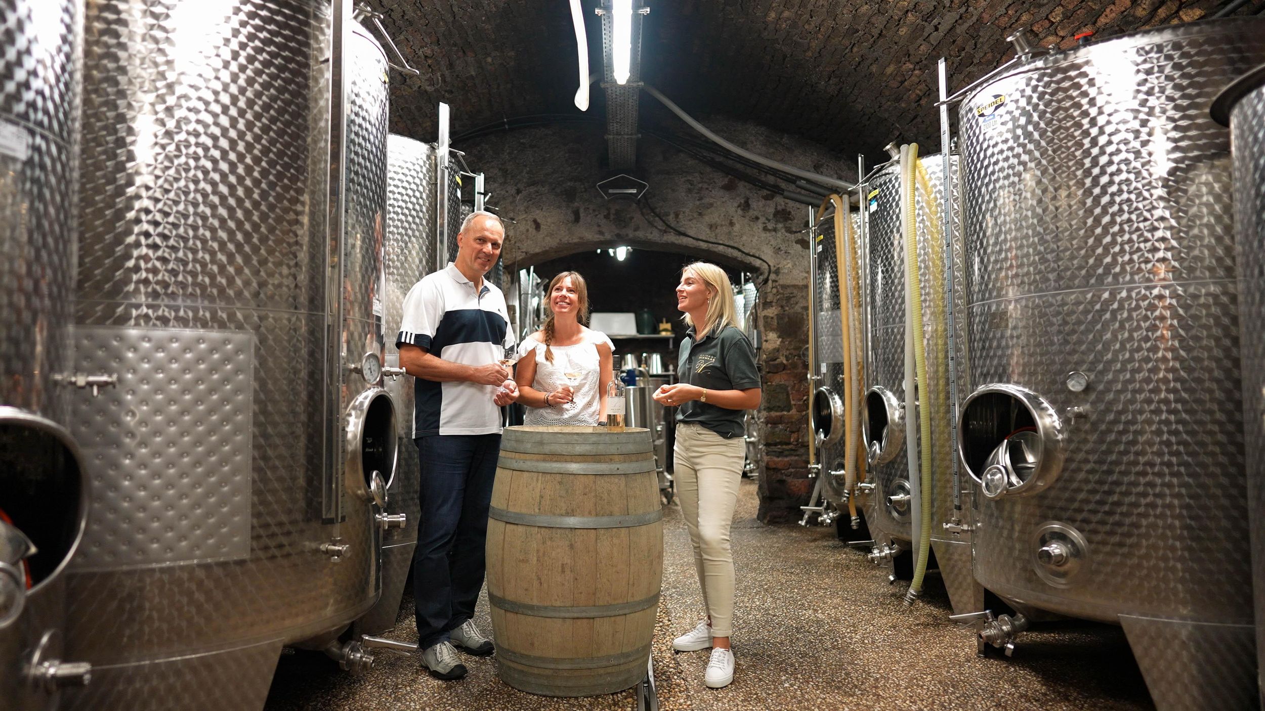Entdeckertour - Kellerführung mit Weinprobe