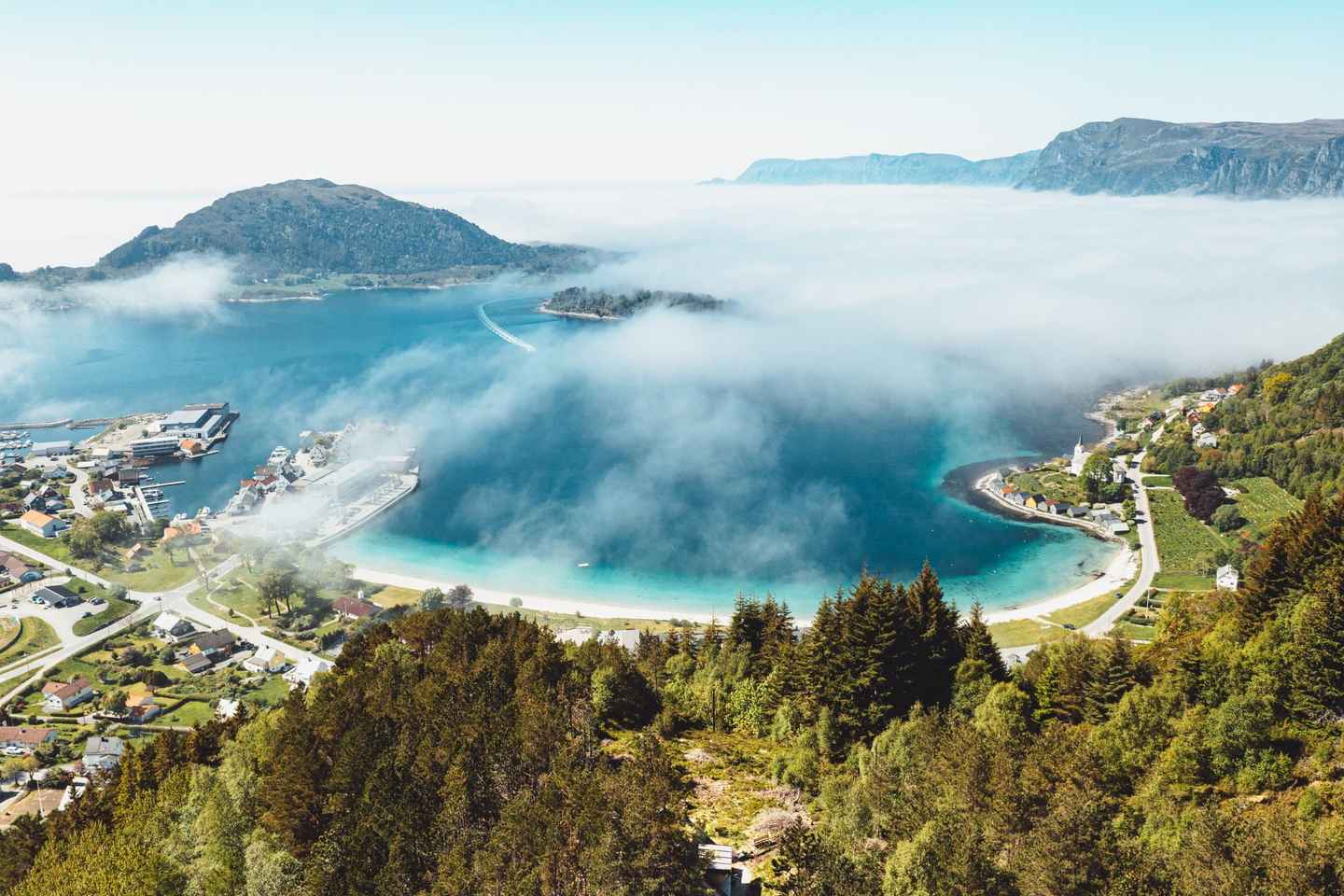 Måløy: Scenic boat tour with guided stop on Selja Monastery