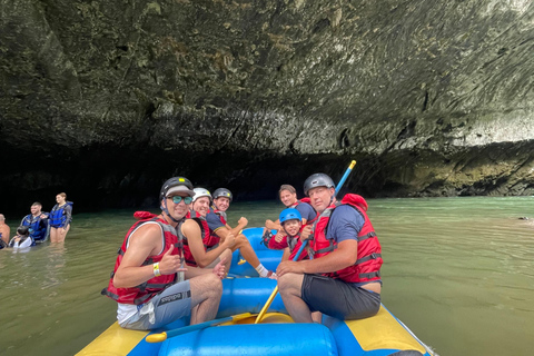 Medellín: Río Claro Rafting and Adventure Day Trip