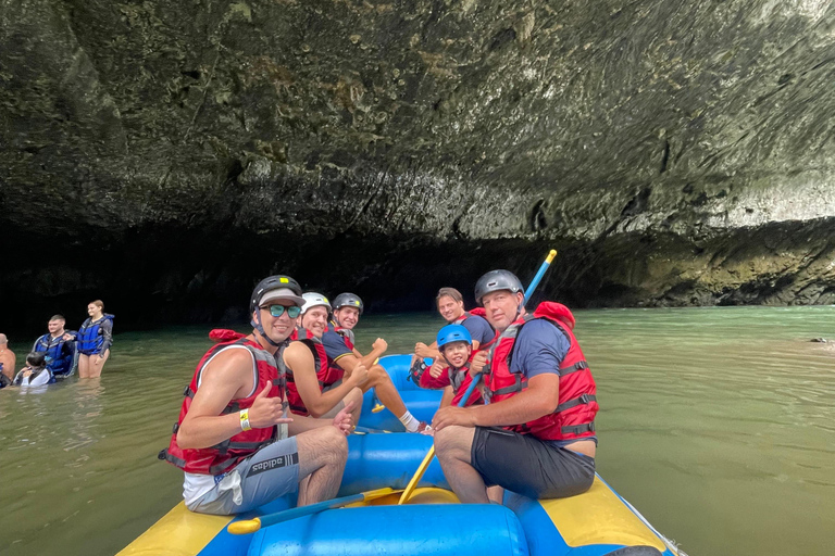 Medellín: Río Claro Rafting and Adventure Day Trip