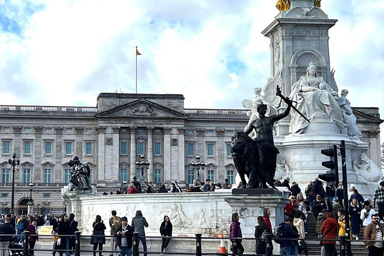 伦敦半日游泰晤士河游船、大笨钟和伦敦塔