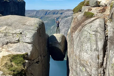 Stavanger: Wędrówka Kjerag z przewodnikiem i transportem