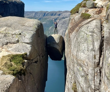 Stavanger: Kjerag Hike with Guide and Transportation