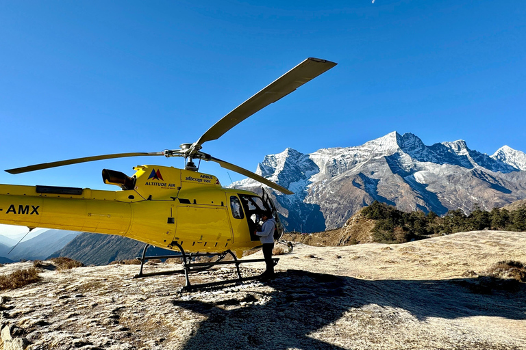 Kathmandu: Passeio de helicóptero pelo Everest com pouso garantidoPasseio de helicóptero pelo acampamento base do Everest Parada no Everest View Hotel