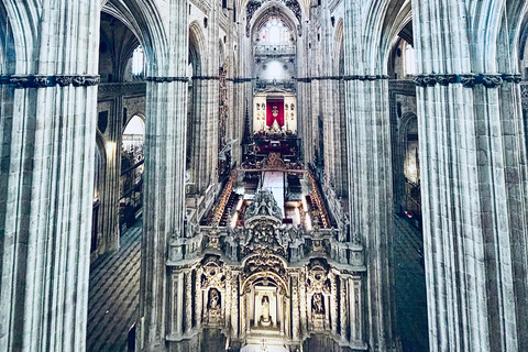 From Madrid: Ávila and Salamanca, a day full of history and walls Avila and Salamanca: a day of history and walls in a small group