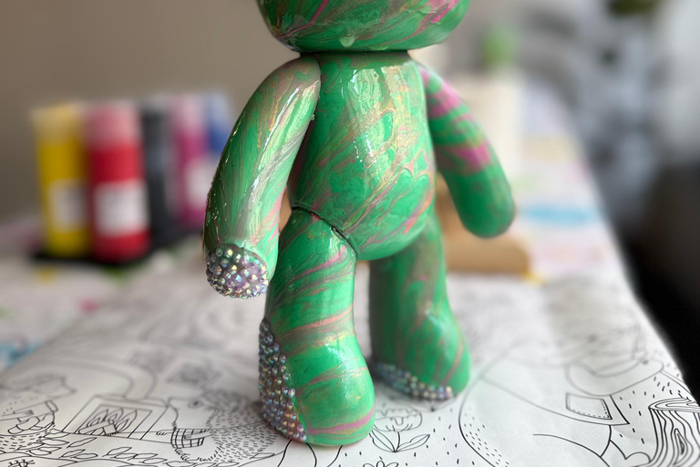 Lucerne: Design Your Own Bear at Art Vibes Workshop