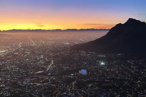 Cape Town: Lion's Head Guided Sunrise/Sunset Hike