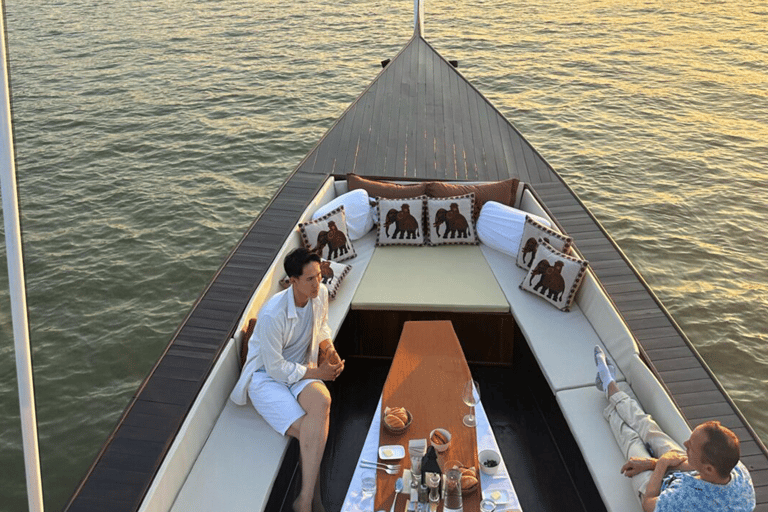 Luang Prabang Private Roundtrip:Pak Ou Caves,Lunch on Board Private Boat Tour + Pak Ou Cave (Hotel Pickup Included)