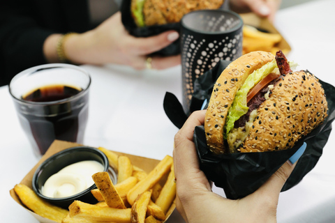 Amsterdam: Burger Cruise - Burgerbar & Canal Cruise Black Angus Beef Burger