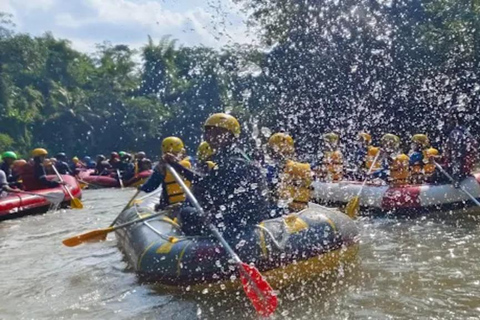 Nepal van Java Village & Elo River Rafting Tour