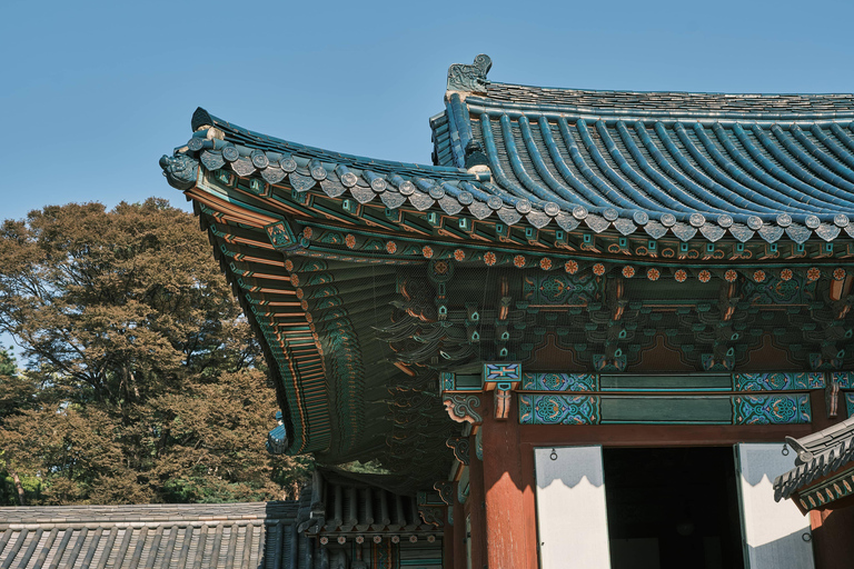 Seoul: UNESCO Palace History Tour, Photos & Optional Hanbok