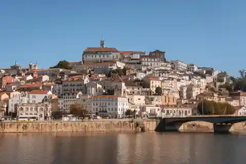 Coimbra: Flexible Walking Tour in Historic Center