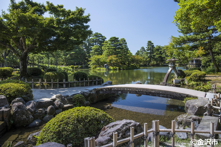 E-Bike Cycling com tour guiado por KANAZAWA Main e KENROKUENE-Bike Cycling com tour guiado por Kanazawa Main e Kenrokuen