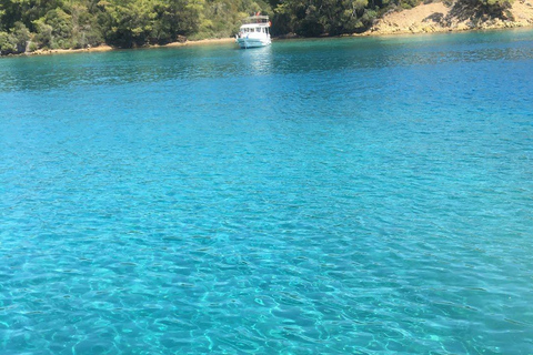 Fethiye: Twelve Islands Boat Cruise with Onboard Lunch With Transfer