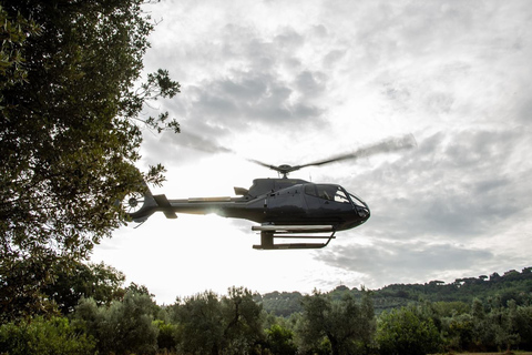 San Gimignano: Helicopter Wine Tour in Chianti Region Activity with 25-Minute Helicopter Ride
