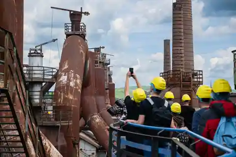 世界遺産フォルクリンゲン製鉄所：ガイド付き製鉄所跡ツアー