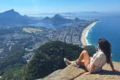 RIO DE JANEIRO:Two Brothers Hike &amp; Vidigal Favela experience