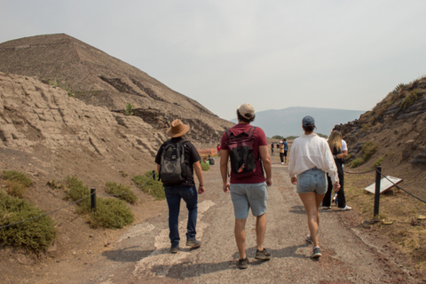 Teotihuacan tour+ontbijt in grot+ophaalservice van CDMX