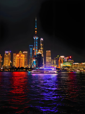 Shanghai: Natural History Museum Tour & River Cruise