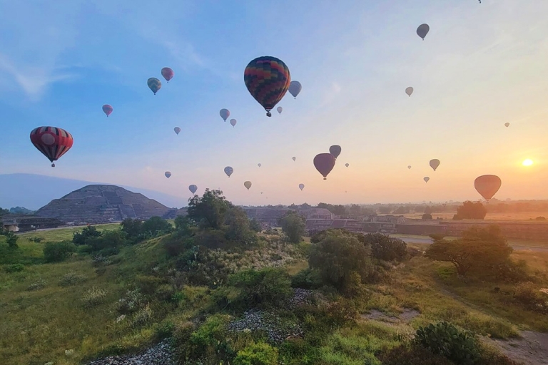 Z Mexico City: balon na gorące powietrze w Teotihuacan