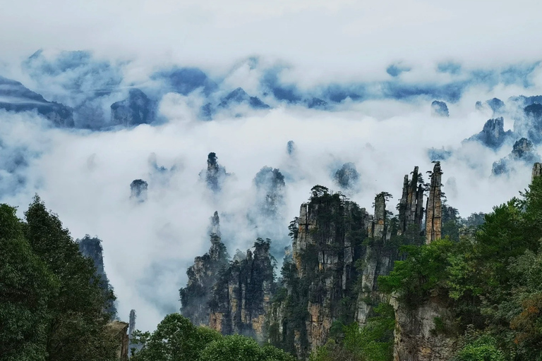 Zhangjiajie 2-Day Tour with Sunrise & Hidden Trails Zhangjiajie 2-Day Tour with Sunrise & Hidden Trails