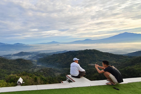 From Yogyakarta: Tumpeng Menoreh Skyline Sunrise
