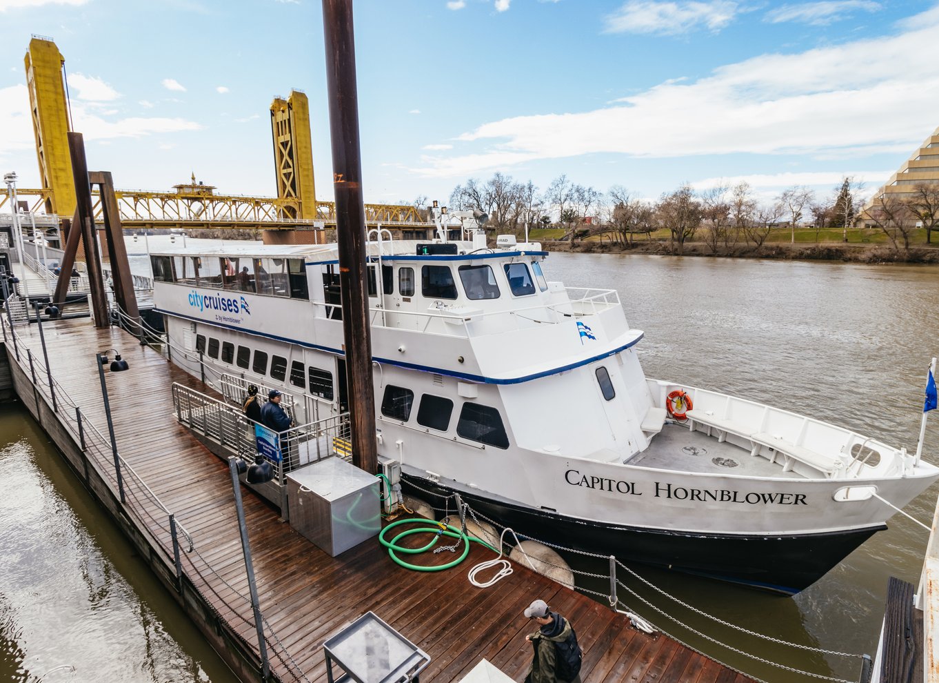 Sacramento: Flodkrydstogt med fortalt historie