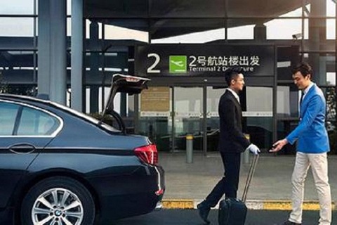 Shanghai: Privé auto met chauffeurAutoservice voor de hele dag