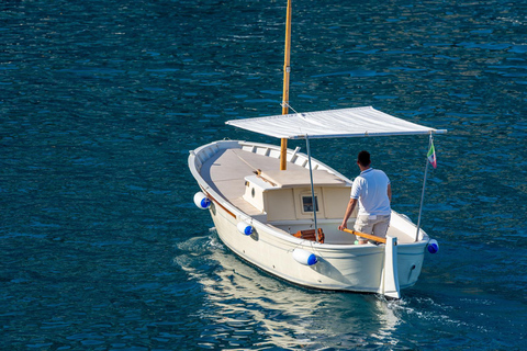 From Amalfi: Amalfi - Positano - Coast boat tour Da Amalfi: tour in barca Amalfi - Positano - Coast