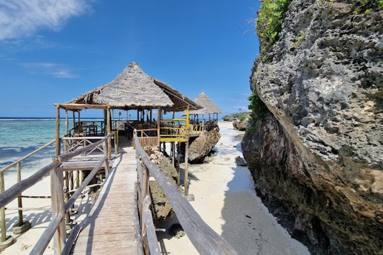 JOZANI FOREST/SEA TURTLE SANCTUARY/MTENDE BEACH