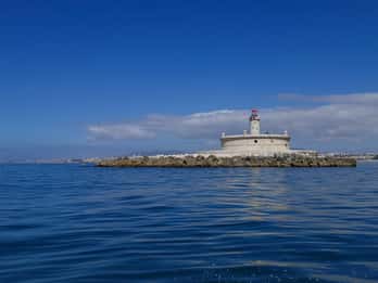 Lisbon: Speedboat Trip to Bugio Lighthouse