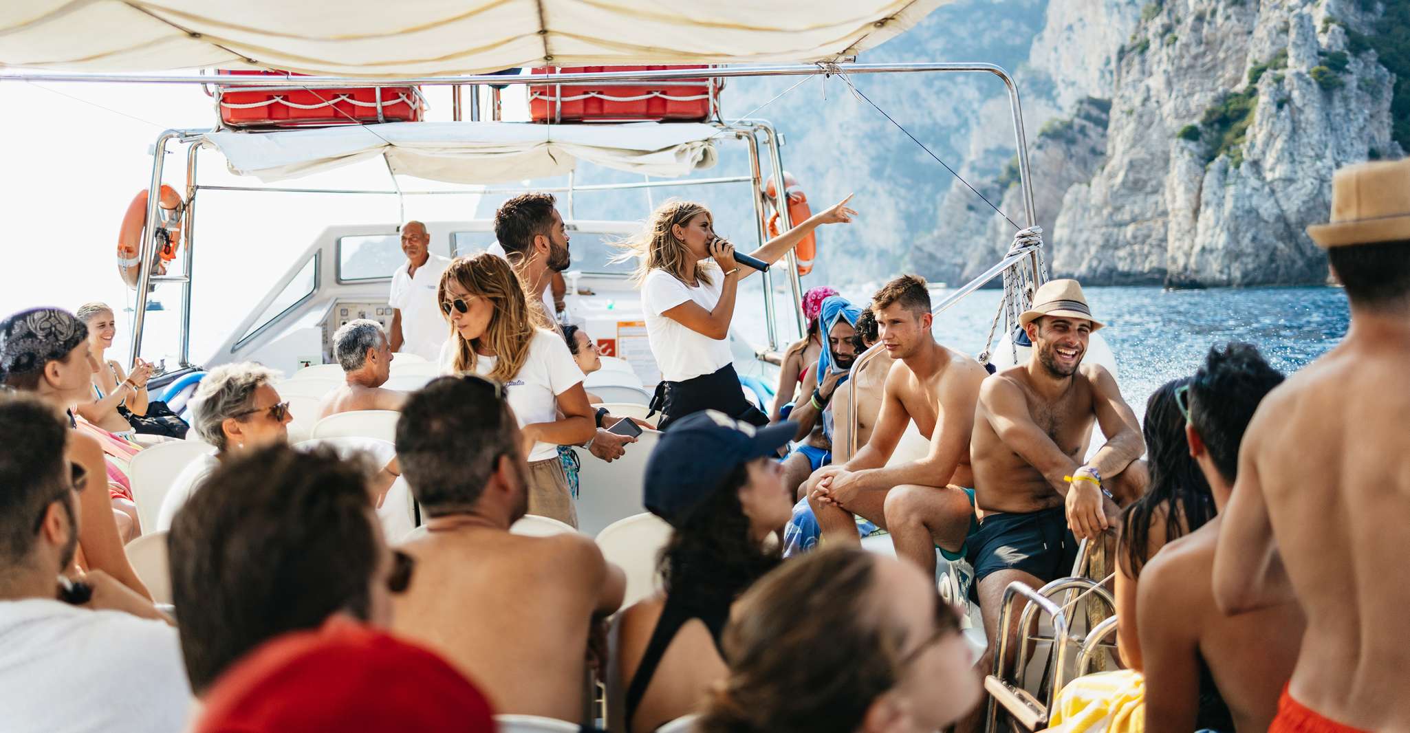 Capri, Island Boat Trip with Grottos - Housity