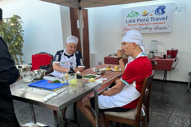 利马 - 米拉弗洛雷斯：秘鲁烹饪课程、皮斯科酸酒与热带水果利马 - 米拉弗洛雷斯：秘鲁烹饪课程、皮斯科酸酒和热带水果