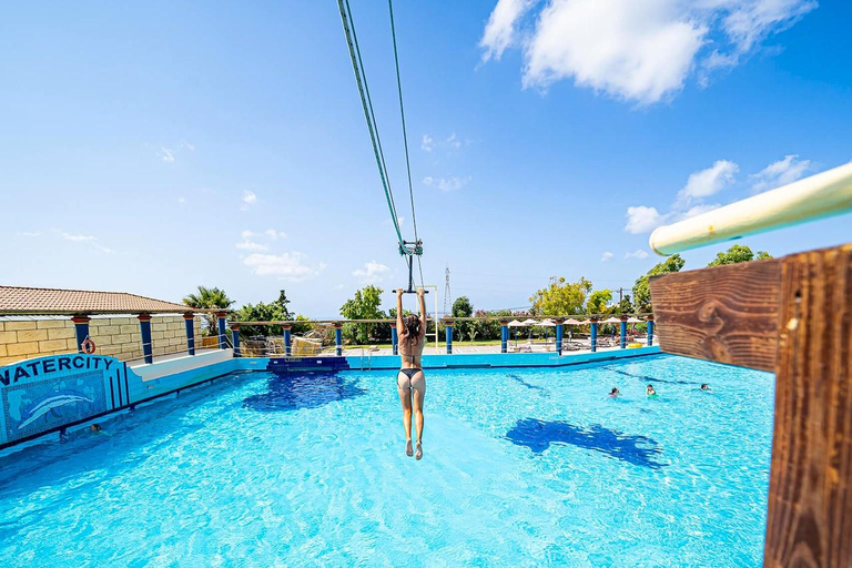 كريت: حديقة ووتر سيتي المائية مع خدمة الاستقبال في الفندق