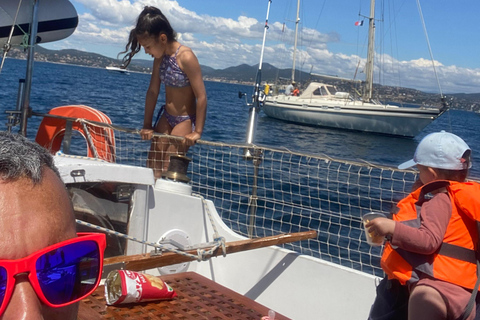 Promenade en voilier d’une demi journée aux îles de lerins