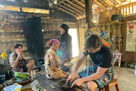 Yogyakarta: Borobudur Village Cycling Tour+Eco Cooking Class