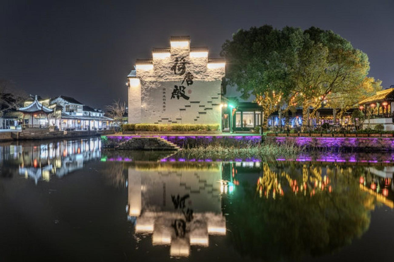 Shanghai: Xitang Night Water Town & Paddleboard Trip