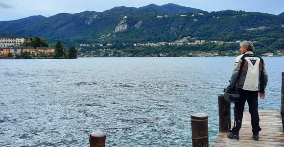4-Hour Guided Tour by Motorcycle of Lake Maggiore and Lake Orta