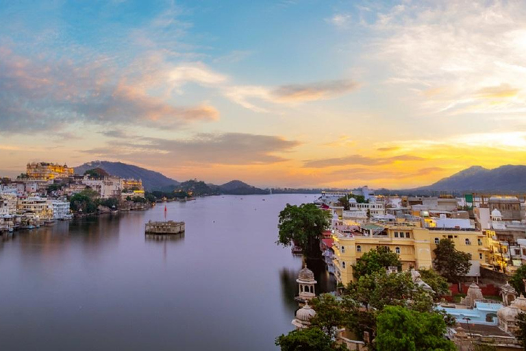 Udaipur Night Walk: Discover History, Culture &amp; Stories