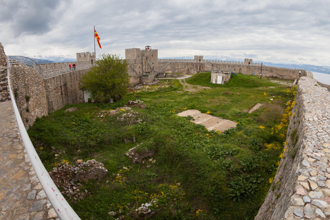 Skopje-Ohrid oder umgekehrt (Privater Taxi-Transfer)