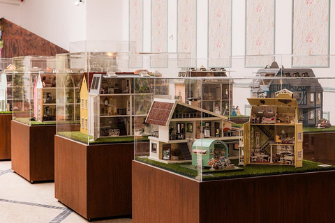 Porto: Dollhouse Museum Entry Ticket with Kids Area & Coffee