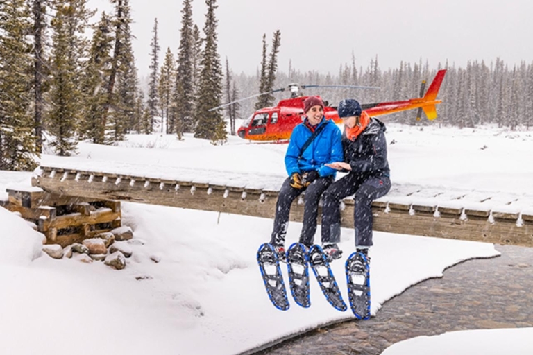 Rocheuses canadiennes : Excursion pittoresque en hélicoptère et en raquettes en hiverVol en hélicoptère de 30 minutes et aventure en raquettes d'une heure