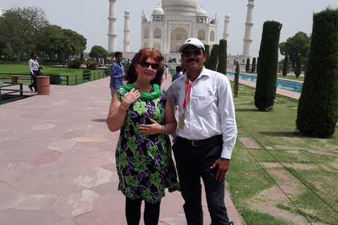 泰姬陵与阿格拉堡之旅（含标志性摄影环节）探索泰姬陵（仅限导览）