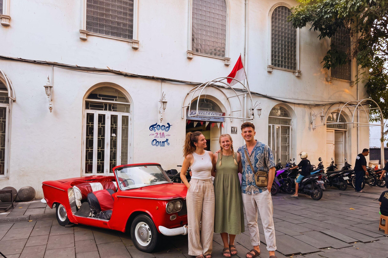 Jakarta: Historic Kota Tua and Modern PIK Walking Tour Small Group Walking Tour With Hotel Transfers