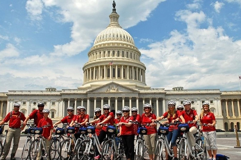 Washington DC: Sightseeing Pass with Attractions & Bus Tour Washington DC: Sightseeing Pass with Attractions & Bus Tour