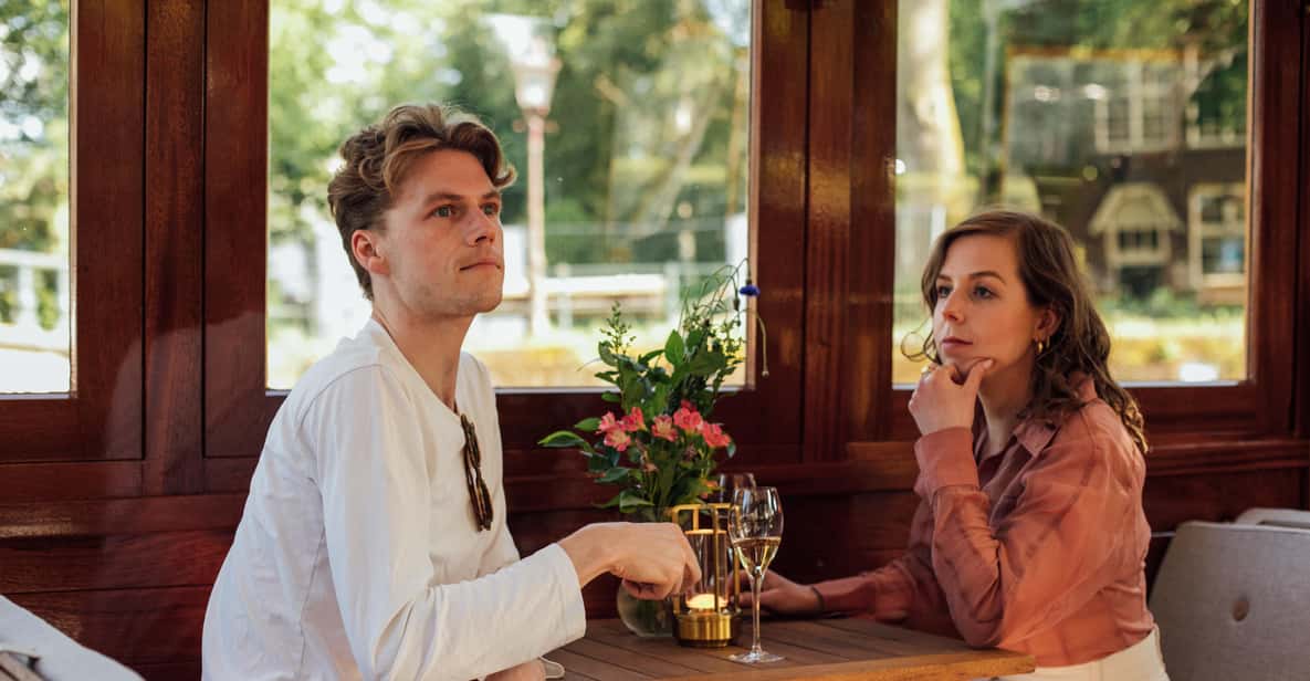 Afbeelding 2 van Amsterdam: Luxe rondvaart – optioneel uit te breiden met onbeperkte cocktails en snacks