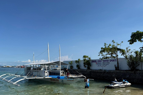 Cebu: Mactan Sunset Panga Boat Cruise with Drinks Cebu: Mactan Golden Hour Panga Cruise with Drinks