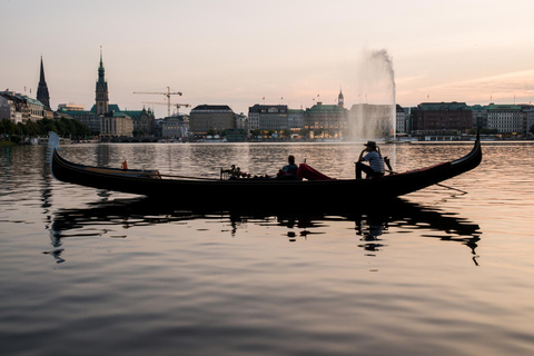 Hamburg: Alster Lake public Tour in a Real Venetian Gondola