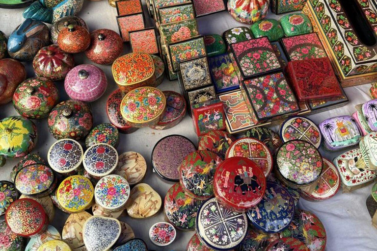 Jaipur Shopping Tour: Jewelry, Fabrics, Rugs & Block Prints Only Tour Guide